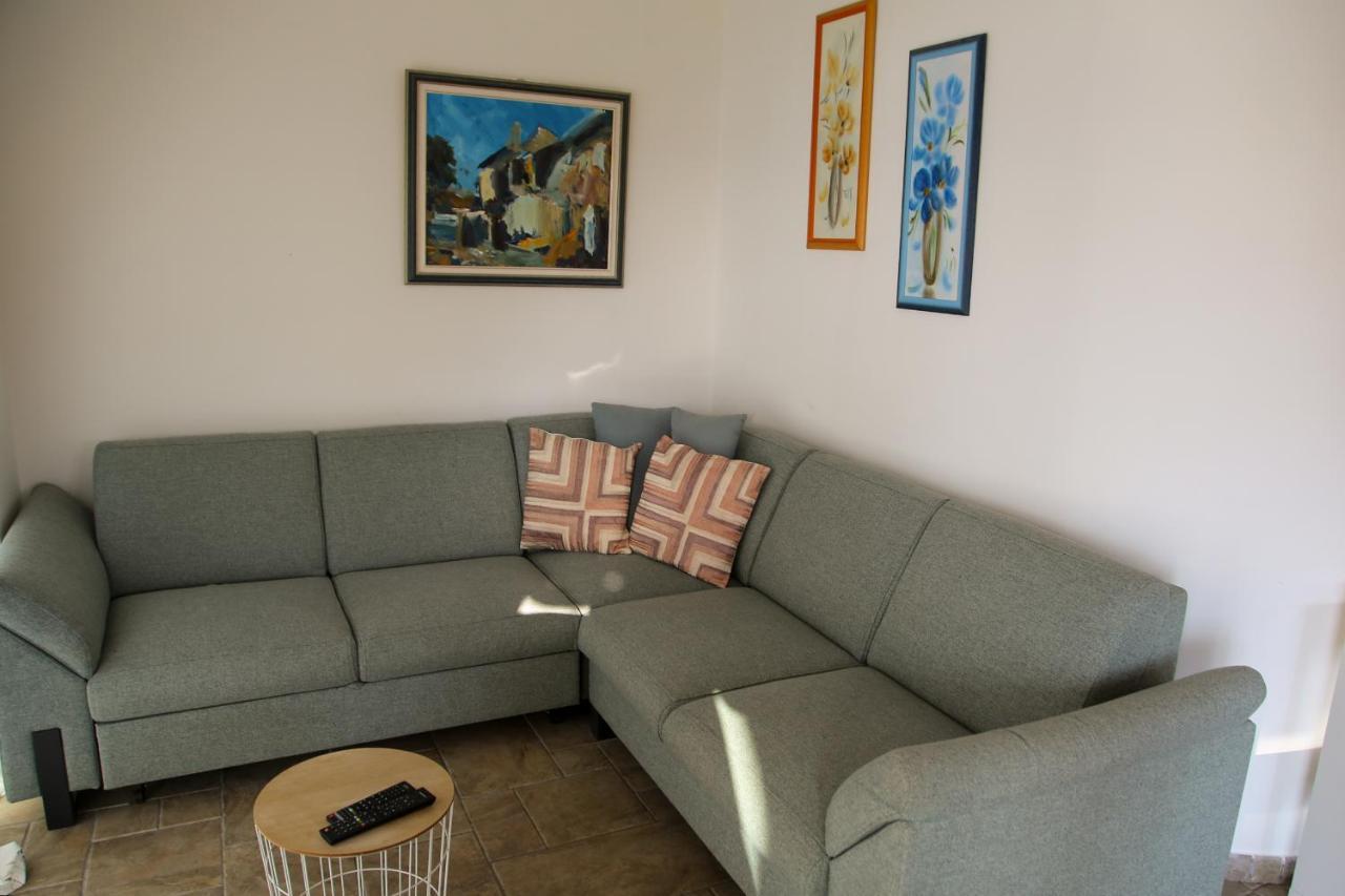 Apartment G&S ヤドラニヴォ エクステリア 写真